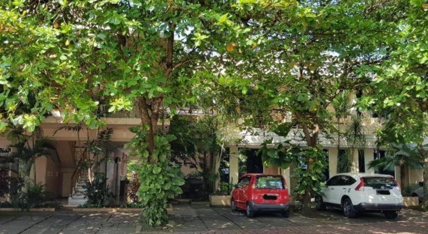 Hotel Sulawesi Jember Luaran gambar