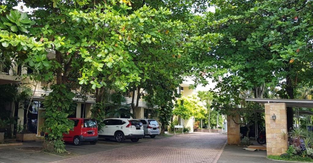 Hotel Sulawesi Jember Luaran gambar