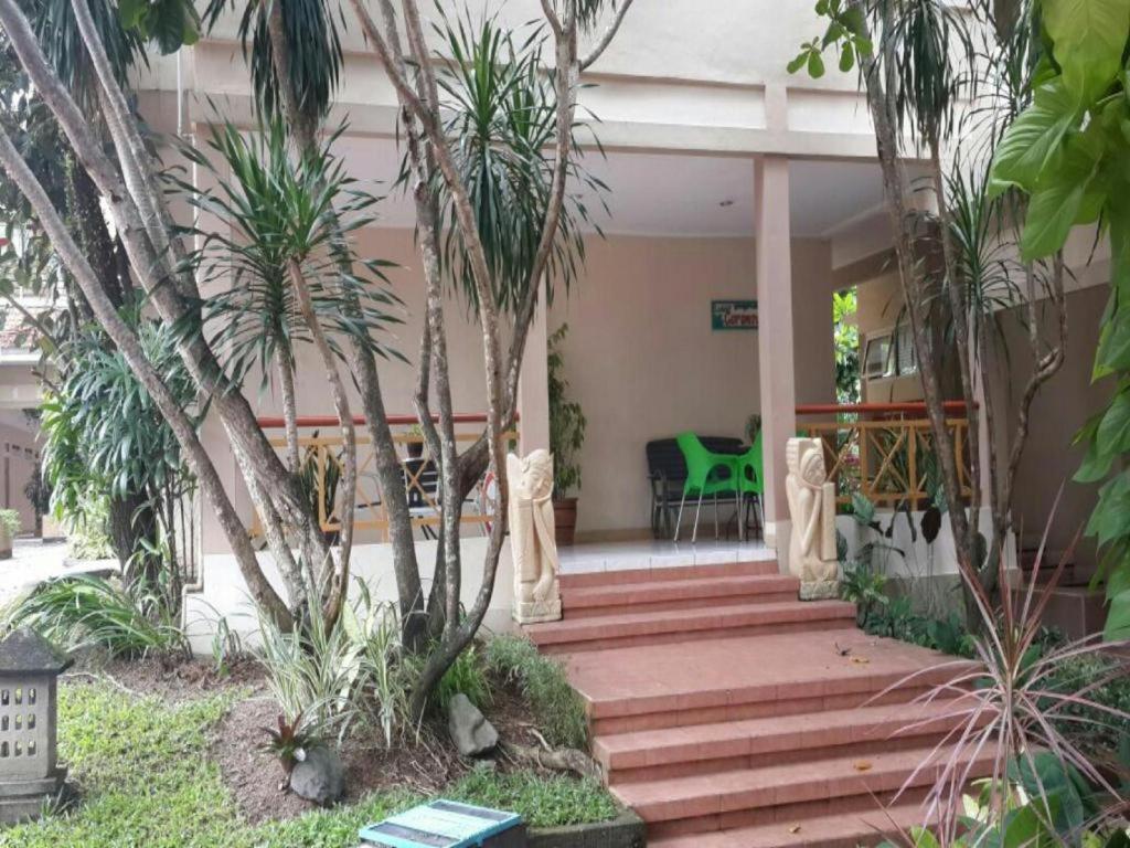 Hotel Sulawesi Jember Luaran gambar